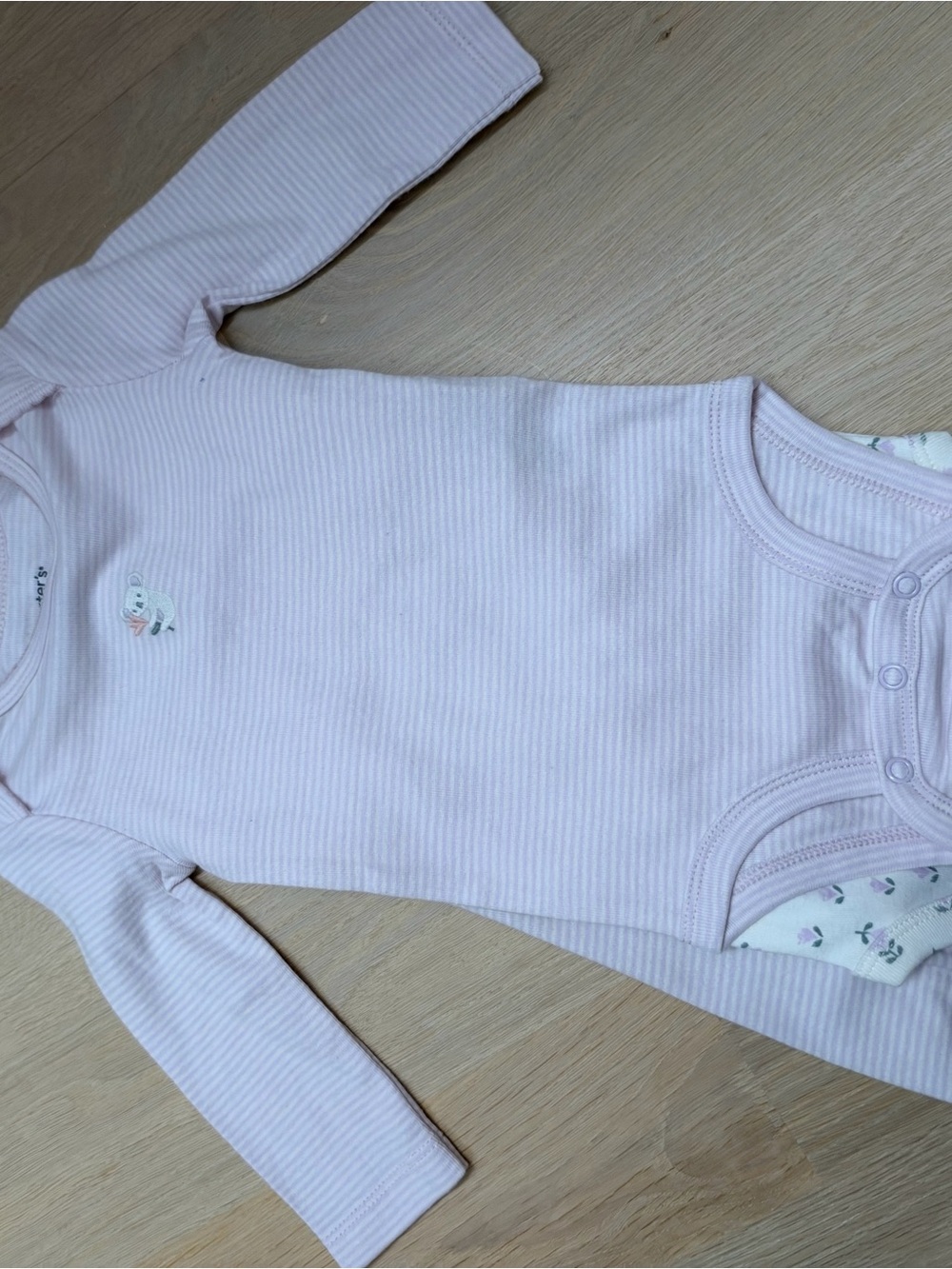 Carter's cute set